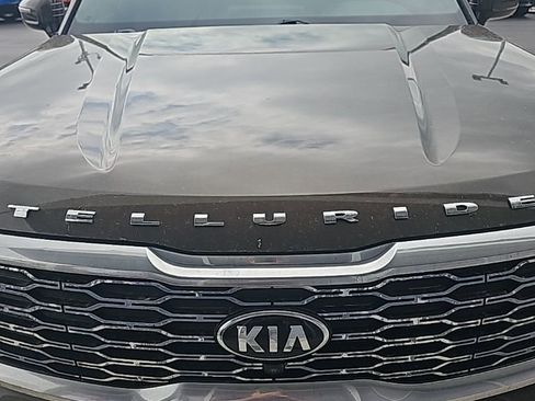 Used 2021 Kia Telluride SX w/ Towing Package image 7