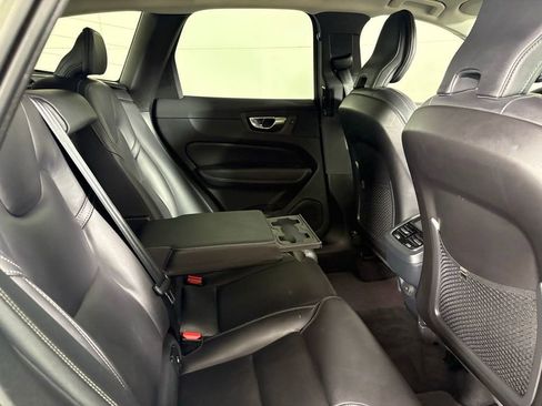 Used 2023 Volvo XC60 B5 Ultimate w/ Climate Package image 16