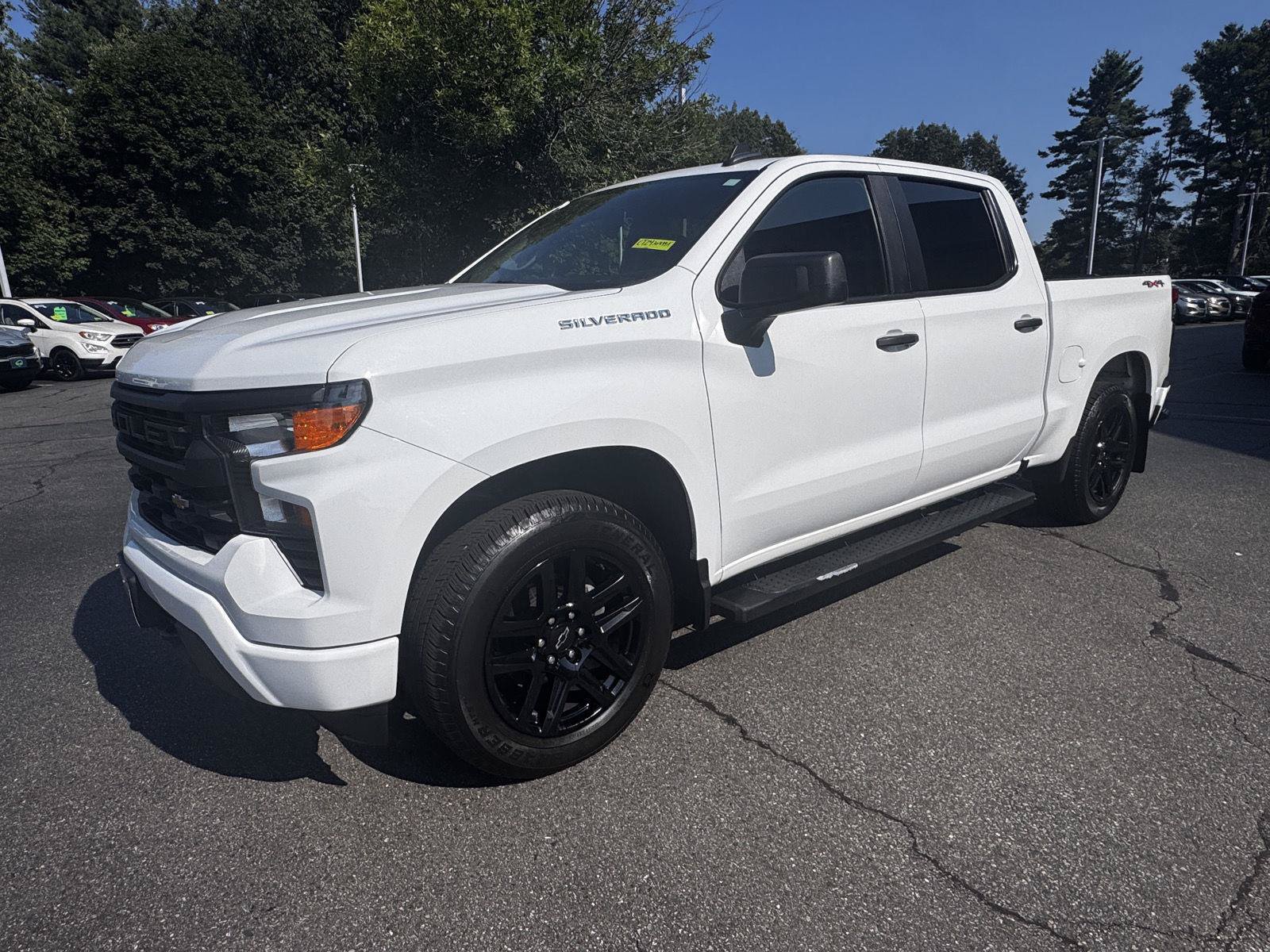Certified 2022 Chevrolet Silverado 1500 Custom AWD/4WD image 3