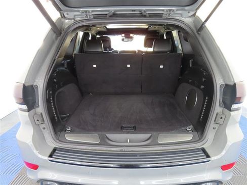 Used 2020 Jeep Grand Cherokee SRT image 12