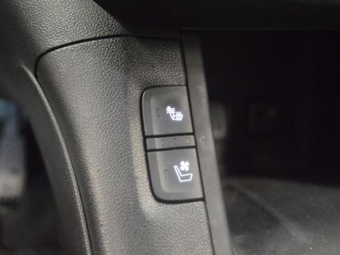 Used 2017 GMC Acadia Denali w/ Technology Package AWD/4WD image 24