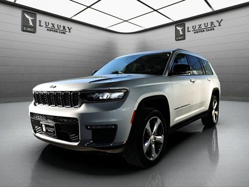 Used 2021 Jeep Grand Cherokee L Limited AWD/4WD image 3