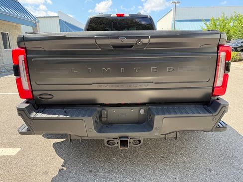 Used 2024 Ford F450 Limited w/ FX4 Off-Road Package AWD/4WD image 6