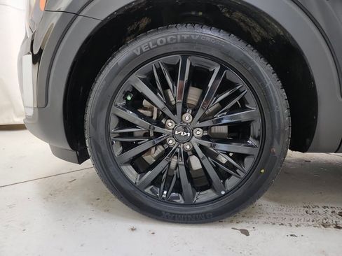 Certified 2022 Kia Telluride SX w/ SX Prestige Package image 29