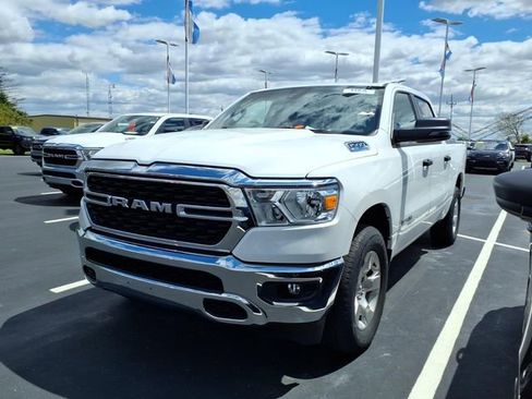 Used 2023 RAM 1500 Big Horn AWD/4WD image 2
