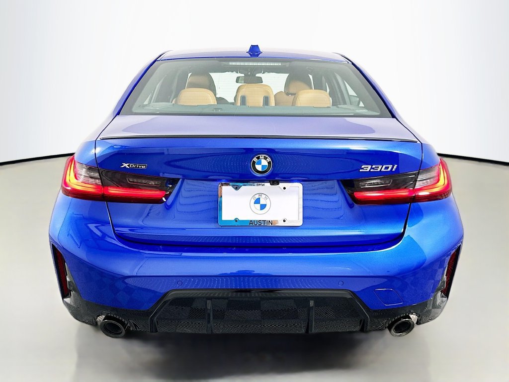 Used 2026 BMW 330i xDrive Sedan w/ M Sport Package AWD/4WD image 6