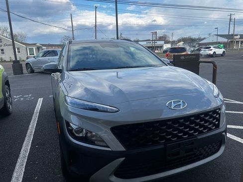 Used 2023 Hyundai Kona SEL w/ Cargo Package image 5