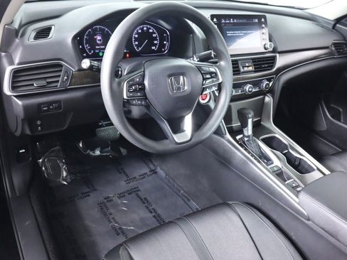 Used 2019 Honda Accord EX image 9