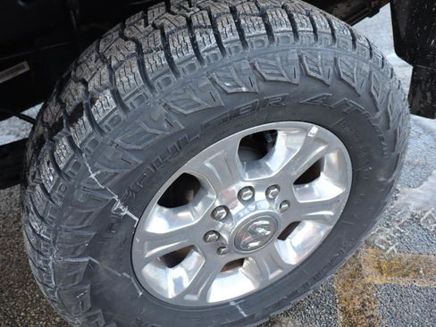 Used 2024 RAM 3500 Big Horn image 24