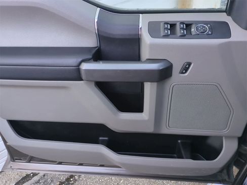 Used 2022 Ford F250 XLT w/ XLT Value Package image 28