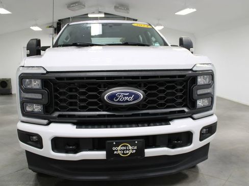 Used 2024 Ford F250 XL w/ STX Appearance Package AWD/4WD image 3