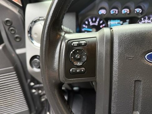 Used 2012 Ford F250 Lariat image 11