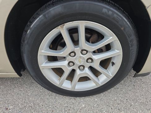 Used 2014 Chevrolet Malibu LT w/ Power Convenience Package image 14