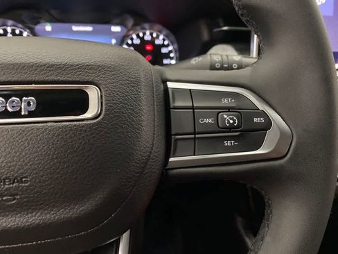Used 2024 Jeep Compass Latitude AWD/4WD image 15