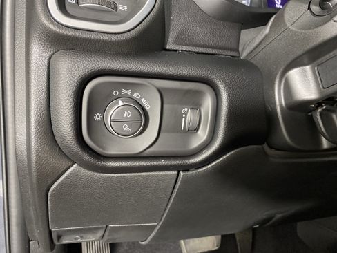 Used 2025 RAM 2500 Big Horn AWD/4WD image 24