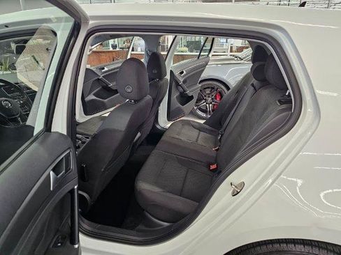 Used 2019 Volkswagen Golf S FWD image 9