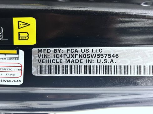 Certified 2025 Jeep Wrangler Unlimited Rubicon image 25