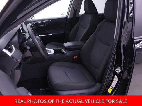 Certified 2025 Toyota RAV4 XLE AWD/4WD image 4