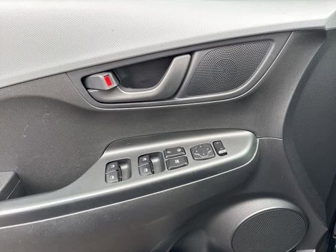 Used 2018 Hyundai Kona SEL w/ SEL Tech Package 02 image 10