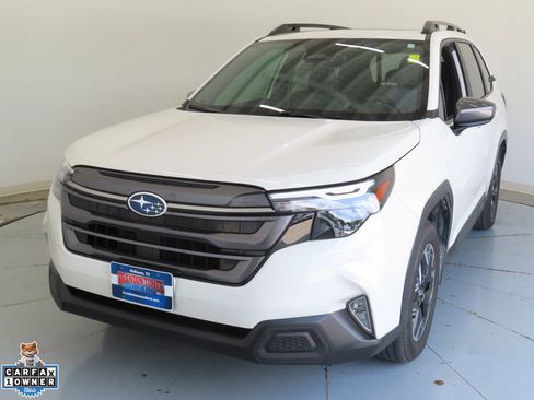 Used 2025 Subaru Forester Premium w/ Convenience Package #2 AWD/4WD image 8