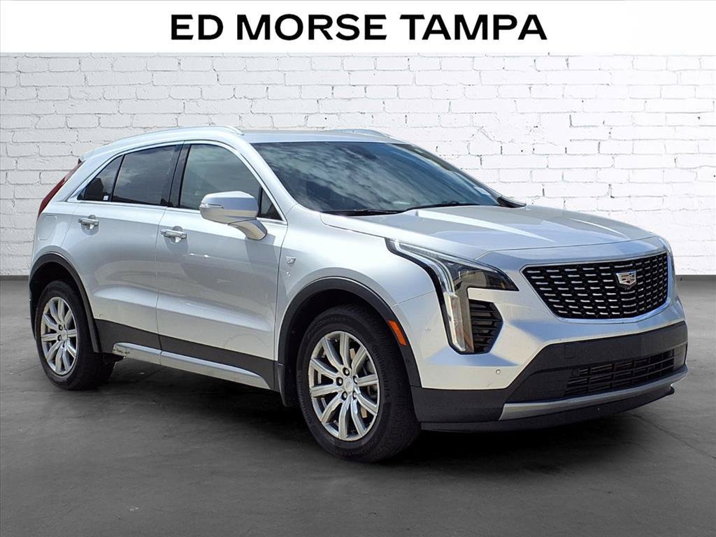 Used 2021 Cadillac XT4 Premium Luxury w/ Enhanced Visibility Package FWD image 5