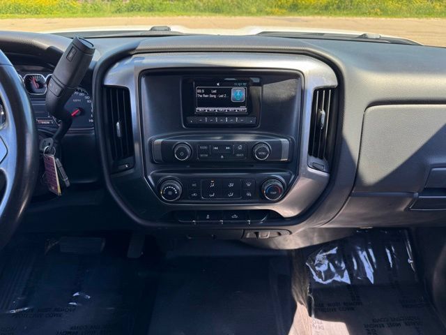 Used 2015 Chevrolet Silverado 2500 LT AWD/4WD image 2
