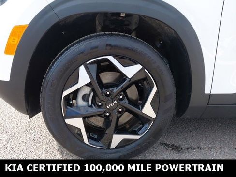 Used 2025 Kia Seltos S image 10