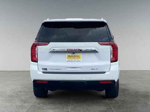 Used 2024 GMC Yukon XL SLT AWD/4WD image 4