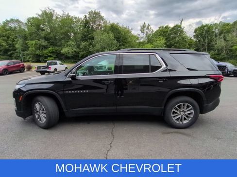 Used 2023 Chevrolet Traverse LT w/ Rear Camera Mirror Package AWD/4WD image 2
