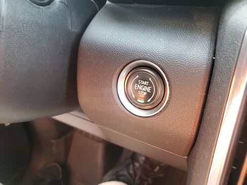 Used 2024 GMC Acadia Elevation image 25