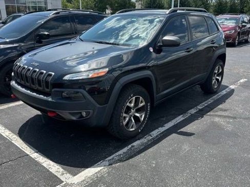 Used 2016 Jeep Cherokee Trailhawk AWD/4WD image 1