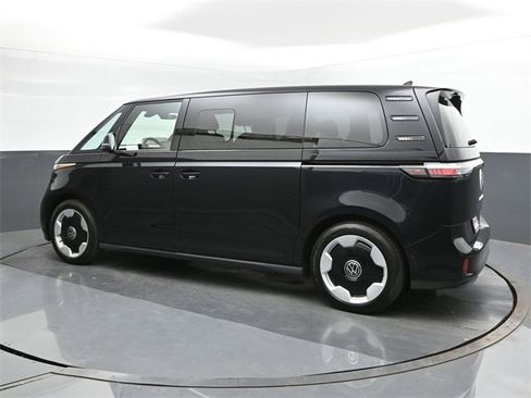 New 2025 Volkswagen ID. Buzz Pro S image 5