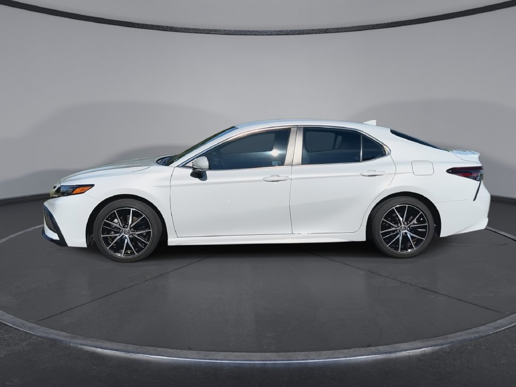 Used 2024 Toyota Camry SE FWD image 5