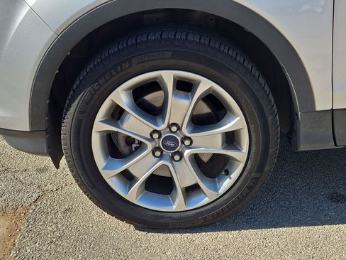 Used 2015 Ford Escape Titanium FWD image 11