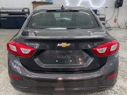 Used 2017 Chevrolet Cruze LT image 5