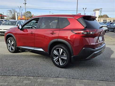 Used 2023 Nissan Rogue SL image 8