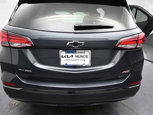 Used 2023 Chevrolet Equinox RS w/ LPO, Floor Liner Package image 9