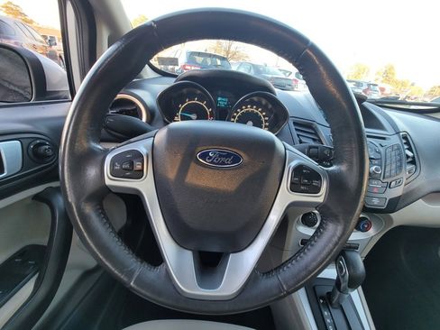 Used 2016 Ford Fiesta SE image 29