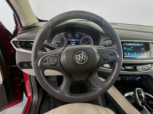 Used 2018 Buick Enclave Essence FWD image 11