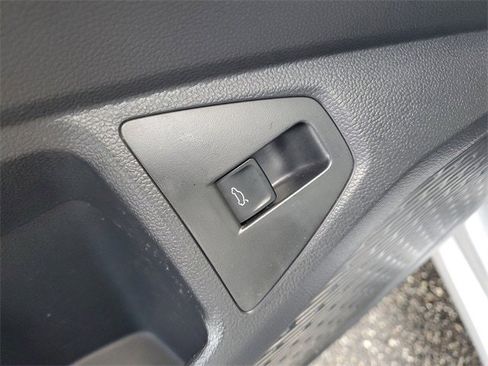 Used 2020 Volkswagen Jetta SE w/ SE Cold Weather Package image 14