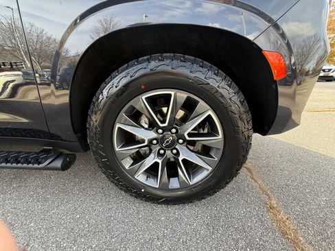 Used 2023 Chevrolet Tahoe Z71 w/ Off-Road Capability Package image 25