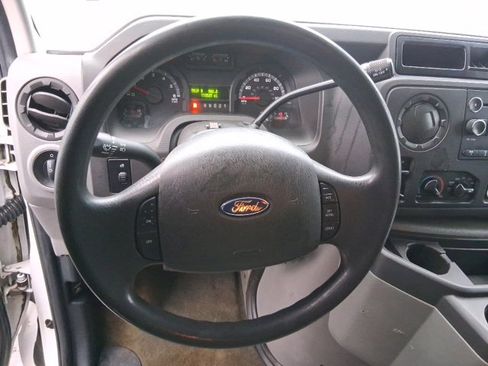 Used 2012 Ford E-350 and Econoline 350 XLT image 14