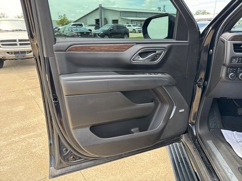 Used 2021 Chevrolet Tahoe High Country w/ Premium Package 2 AWD/4WD image 13
