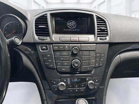 Used 2013 Buick Regal Premium FWD image 11