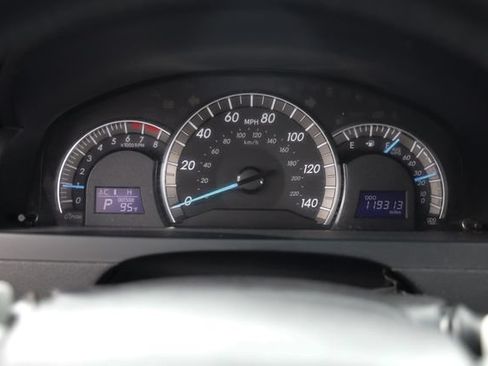 Used 2014 Toyota Camry SE FWD image 30