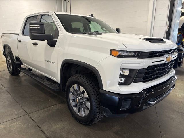 Used 2024 Chevrolet Silverado 2500 Custom w/ Custom Value Package AWD/4WD image 3