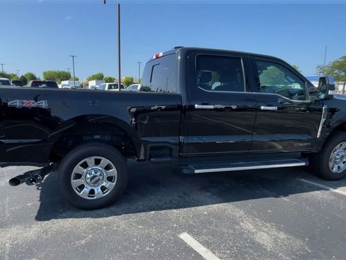 Used 2023 Ford F350 Lariat w/ Chrome Package image 2