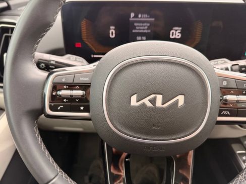 Used 2024 Kia Sorento S w/ Panoramic Sunroof Package FWD image 19