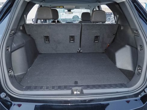 Certified 2023 Chevrolet Equinox LS AWD/4WD image 9
