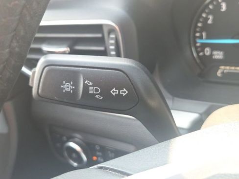 Used 2024 Ford Explorer XLT w/ Equipment Group 202A AWD/4WD image 41
